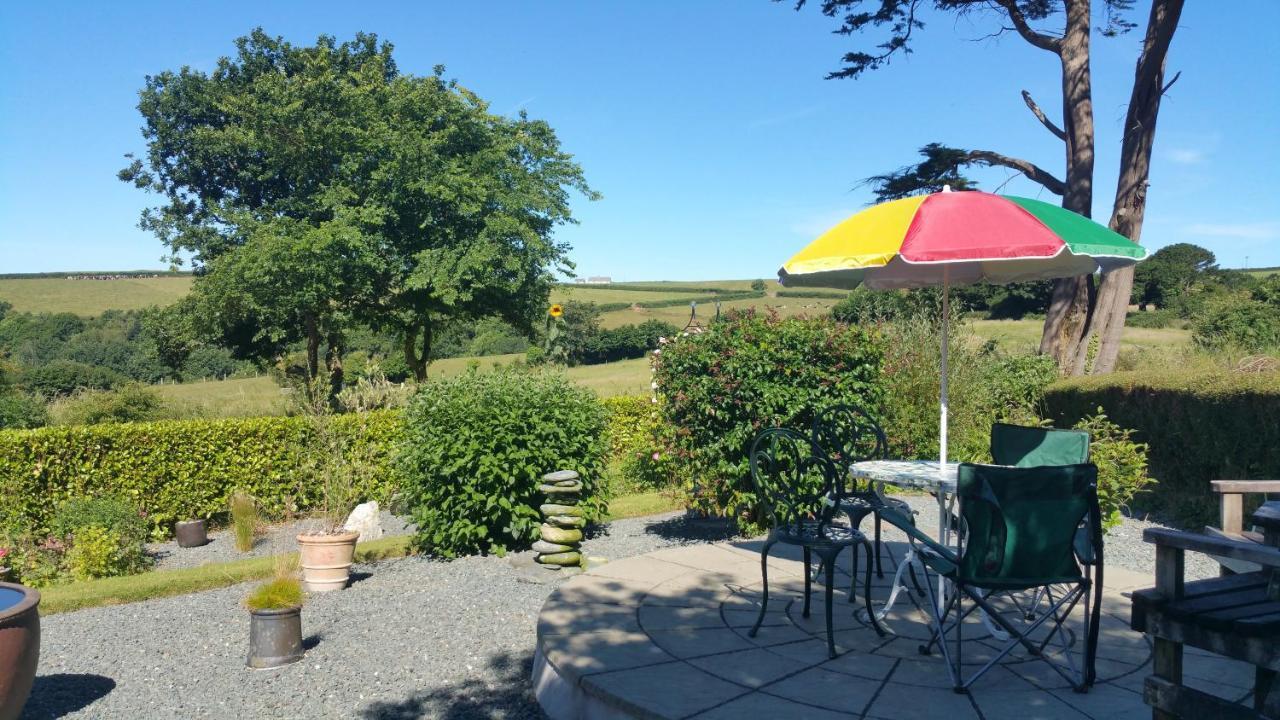 Horsna Parc Retreat Bed and Breakfast Saint Tudy Buitenkant foto
